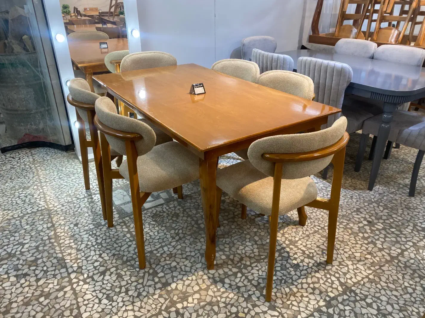 انواع میز نهار خوری|میز و صندلی غذاخوری|اصفهان, رهنان|دیوار