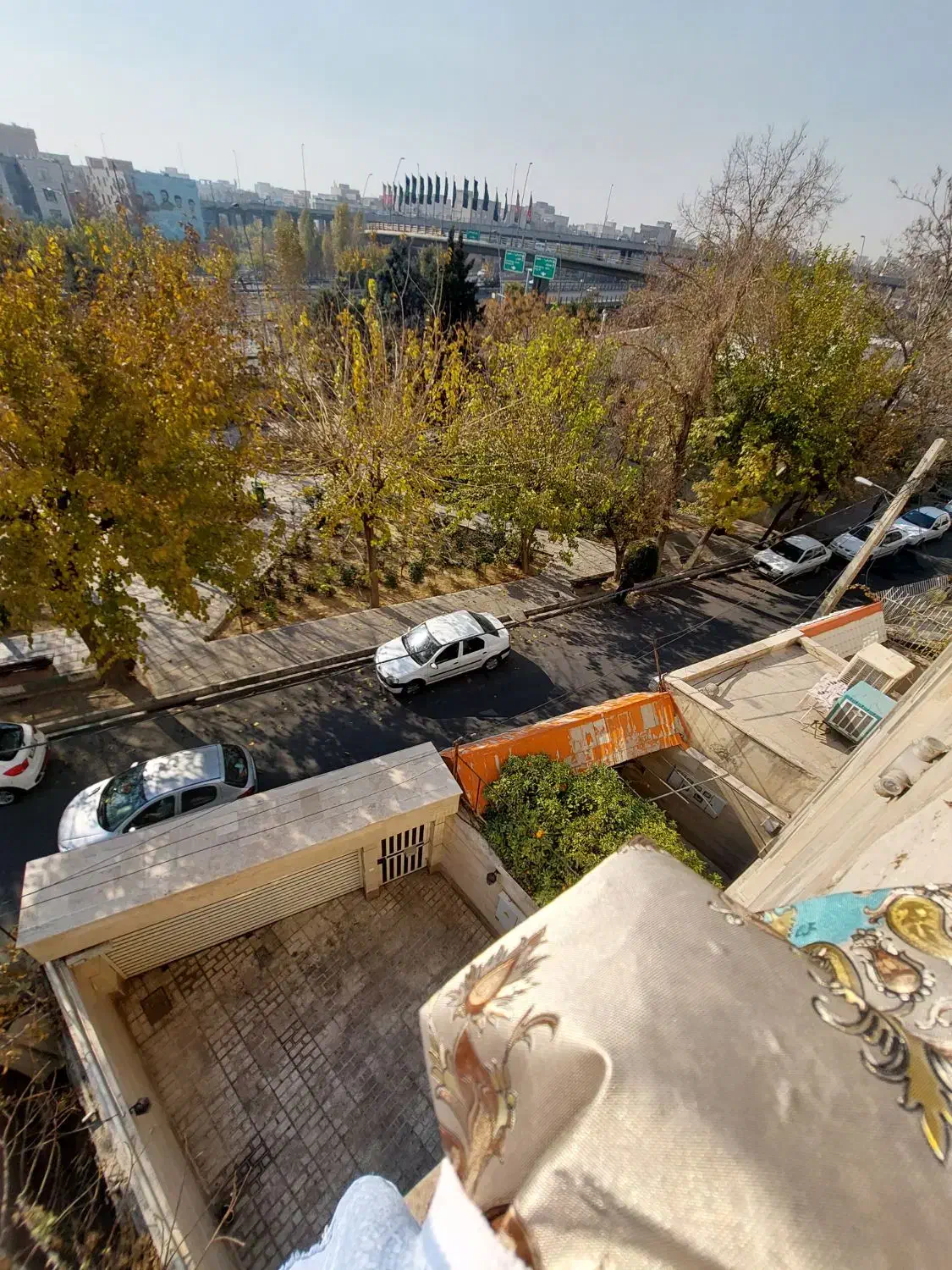 ۵۳ متر یک خواب پاسدار گمنام و آهنگ