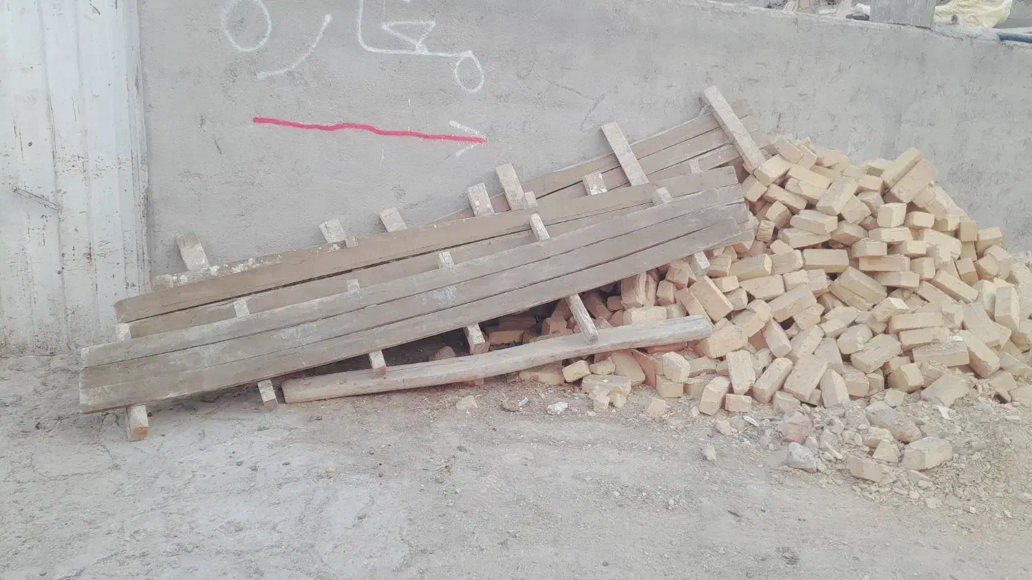 صد متر تخته آرماتور بنی فروشی|مصالح و تجهیزات ساختمان|قوچان, |دیوار