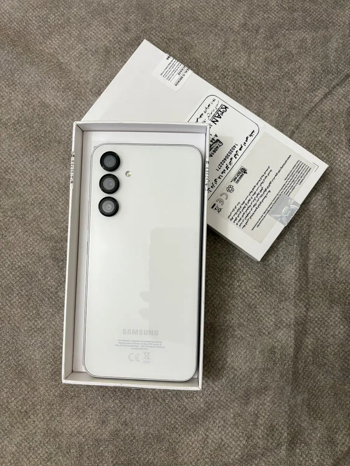 Samsung A54 سفید/ رم 8 / 128 گیگ / تمیز|موبایل|تهران, علم و صنعت|دیوار