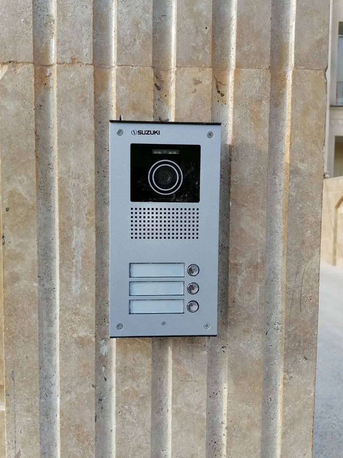 نصب و تعمیر تخصصی ایفونهای صوتی و تصویری|خدمات پیشه و مهارت|صدرا-فارس, فاز ۱|دیوار