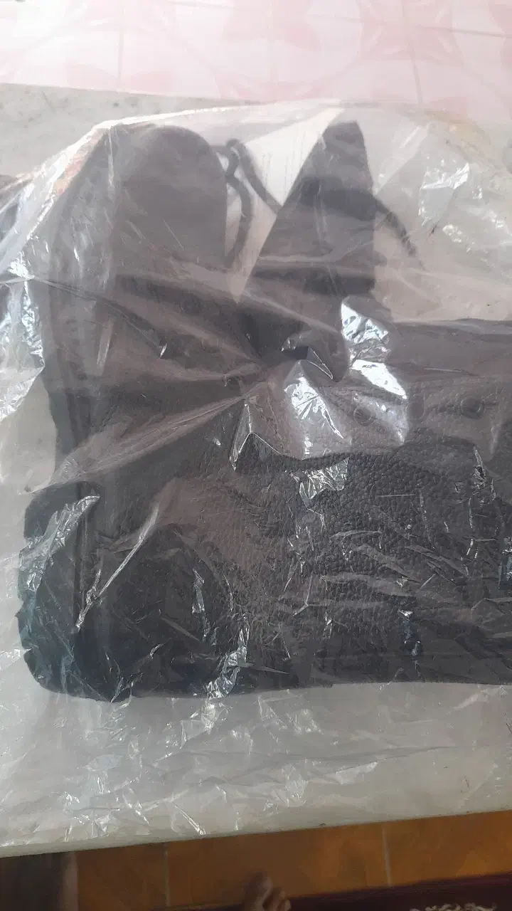 پوتین و لباس نظامی|لباس|زاهدان, |دیوار