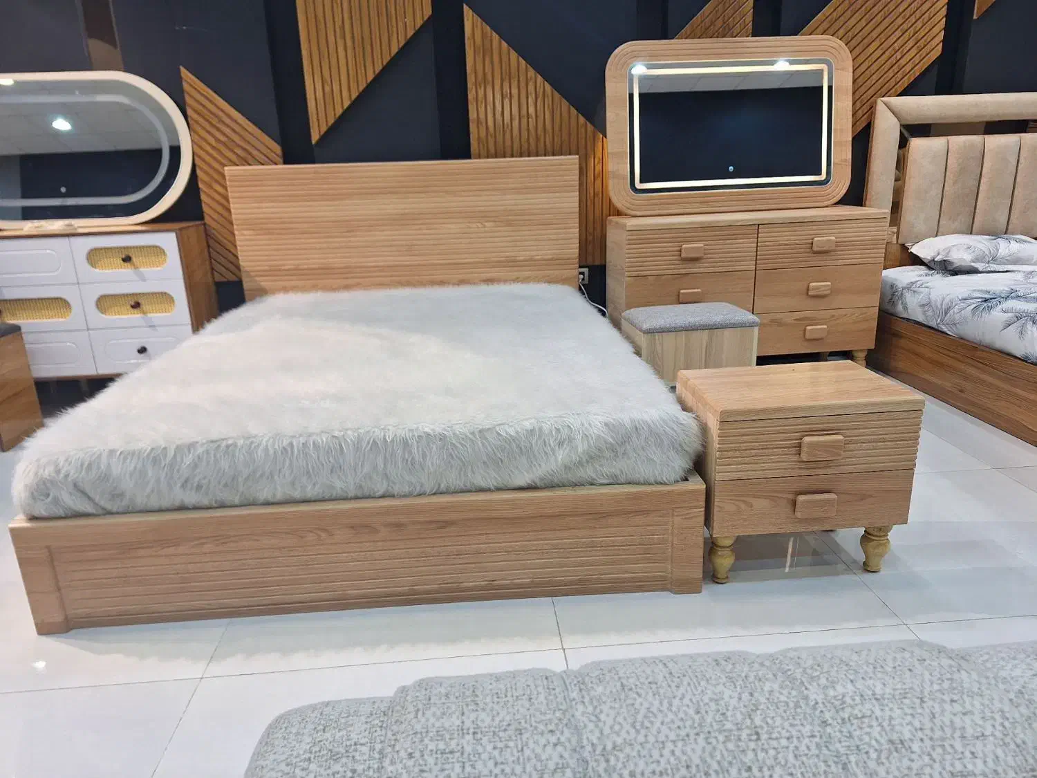 سرویس خواب|تخت و سرویس خواب|بیرجند, |دیوار