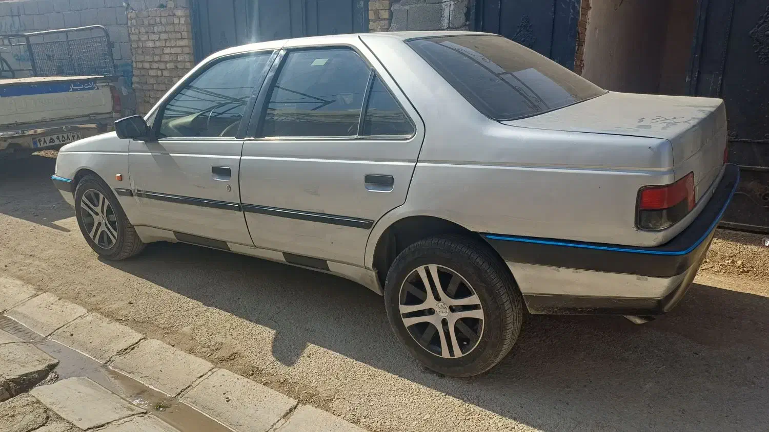 پژو ۴۰۵ مدل ۹۴|خودرو سواری و وانت|چهارباغ, |دیوار