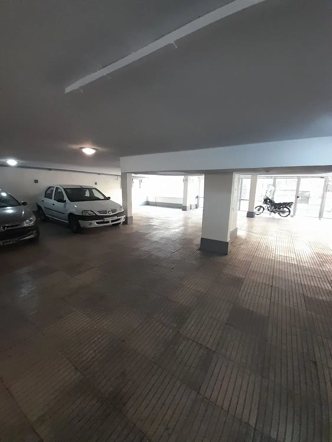 میرداماد۱۲۵ متر ۲خ خوش نقشه با امکانات تخلیه