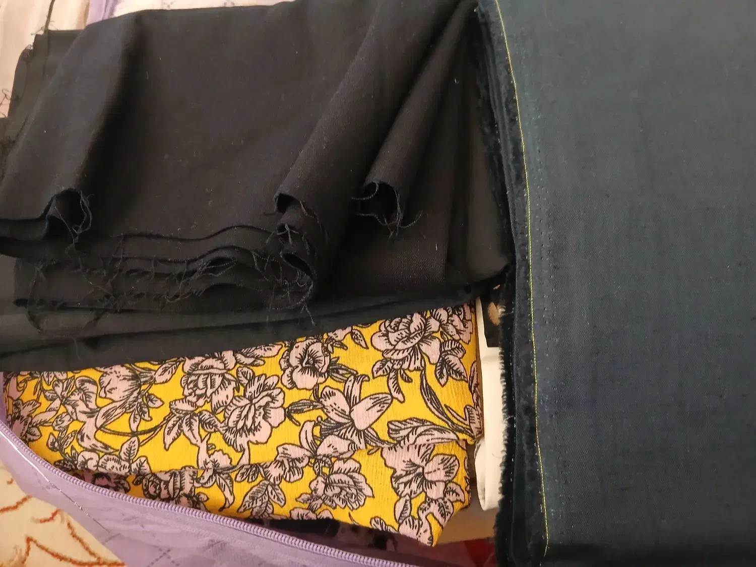 خیاط هستم مقداری پارچه موجوده|لباس|اراک, |دیوار