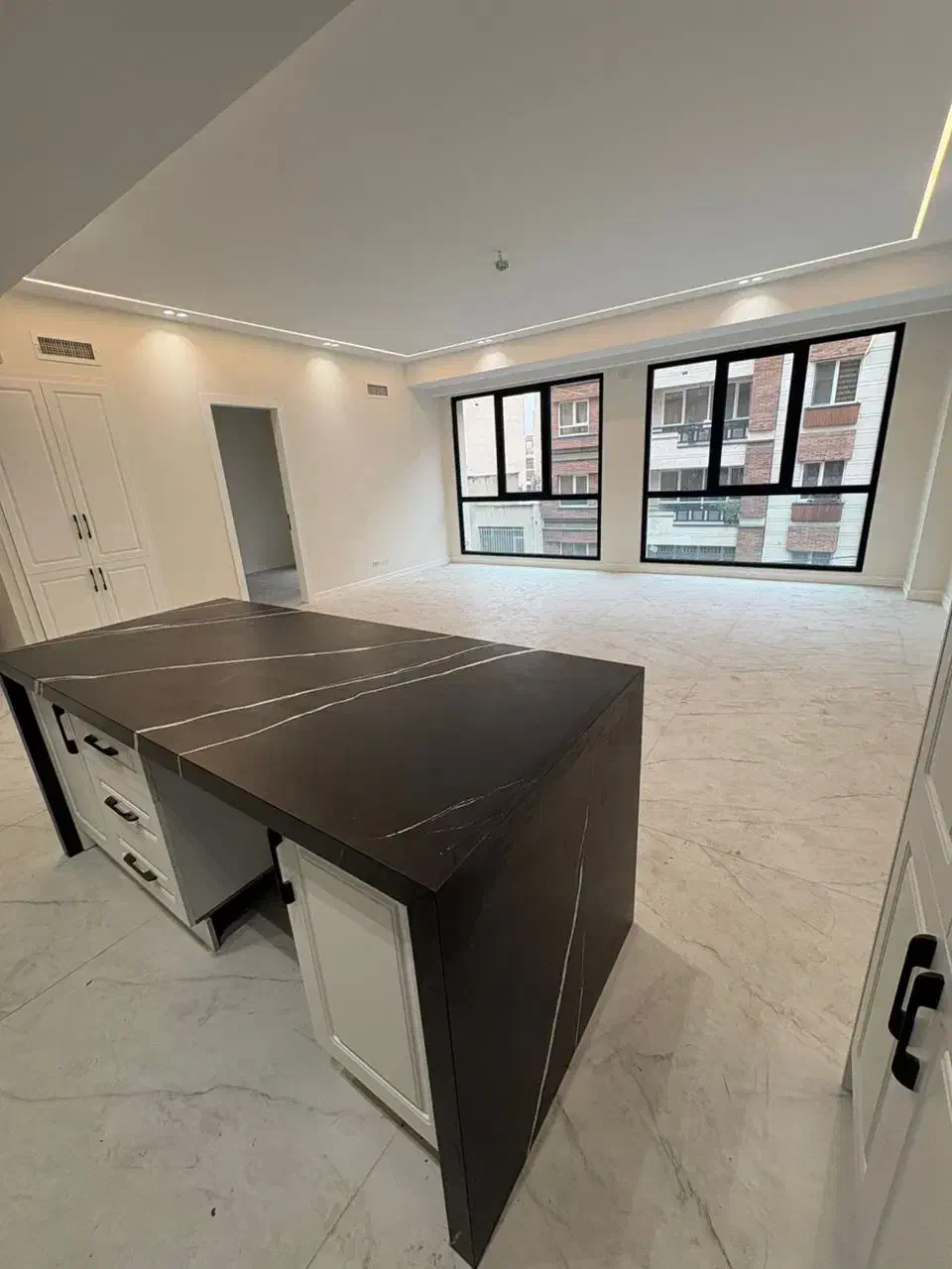 ۸۳م/فول/سالن پرده خور/شمال ستارخان