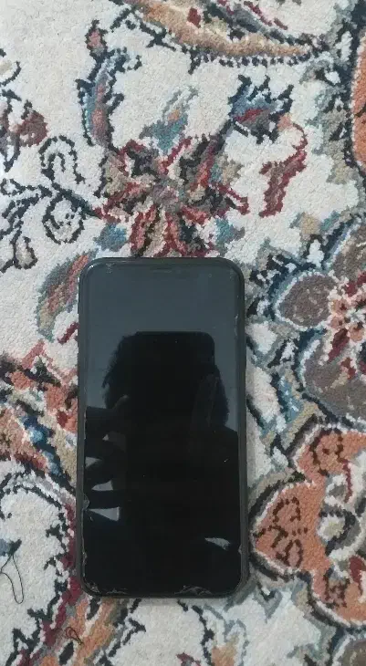 آیفون XR تمیز بدون خط و خش|موبایل|تایباد, |دیوار