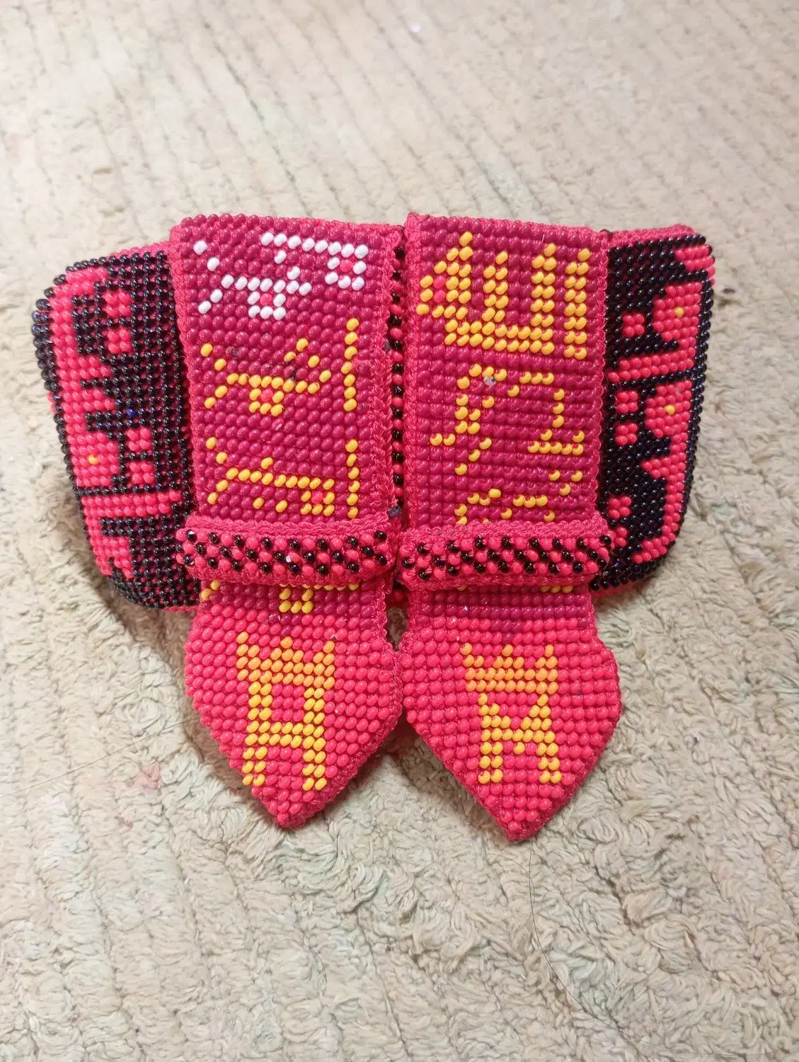 بازو بند زندان بافت|کیف، کفش، کمربند|شیراز, هفت تنان|دیوار