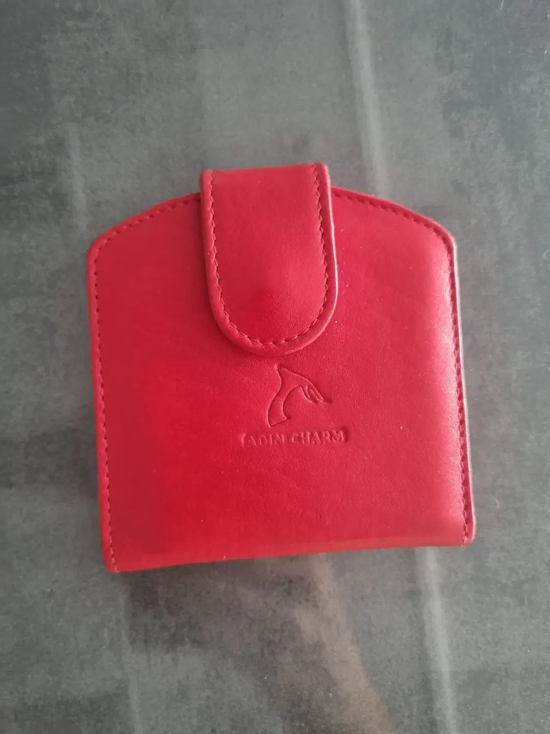 کیف قرمز گم کردم مدارک داخلش بود بنام موسی خانیان|اشیا|پاکدشت, پاکدشت (مامازند)|دیوار