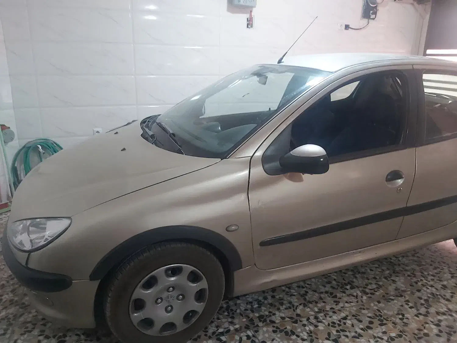 پژو۲۰۶ مدل۸۲|خودرو سواری و وانت|شاهینشهر, سعدی جنوبی|دیوار