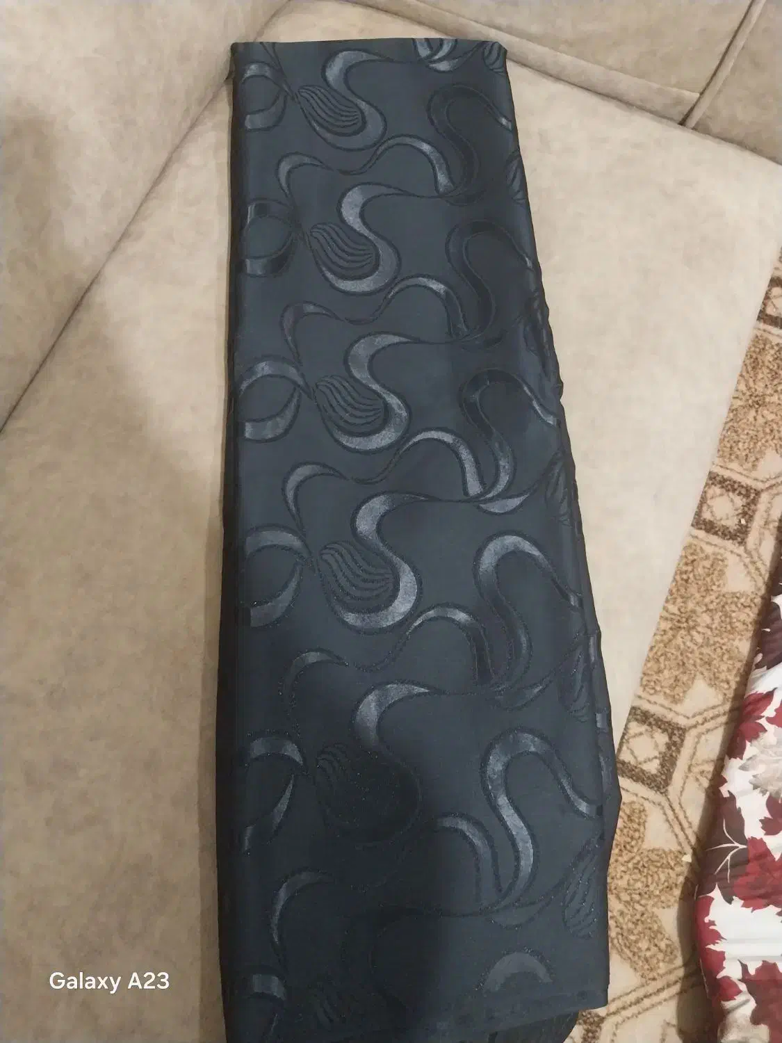 چادرمشکی و پارچه|لباس|باسمنج, |دیوار