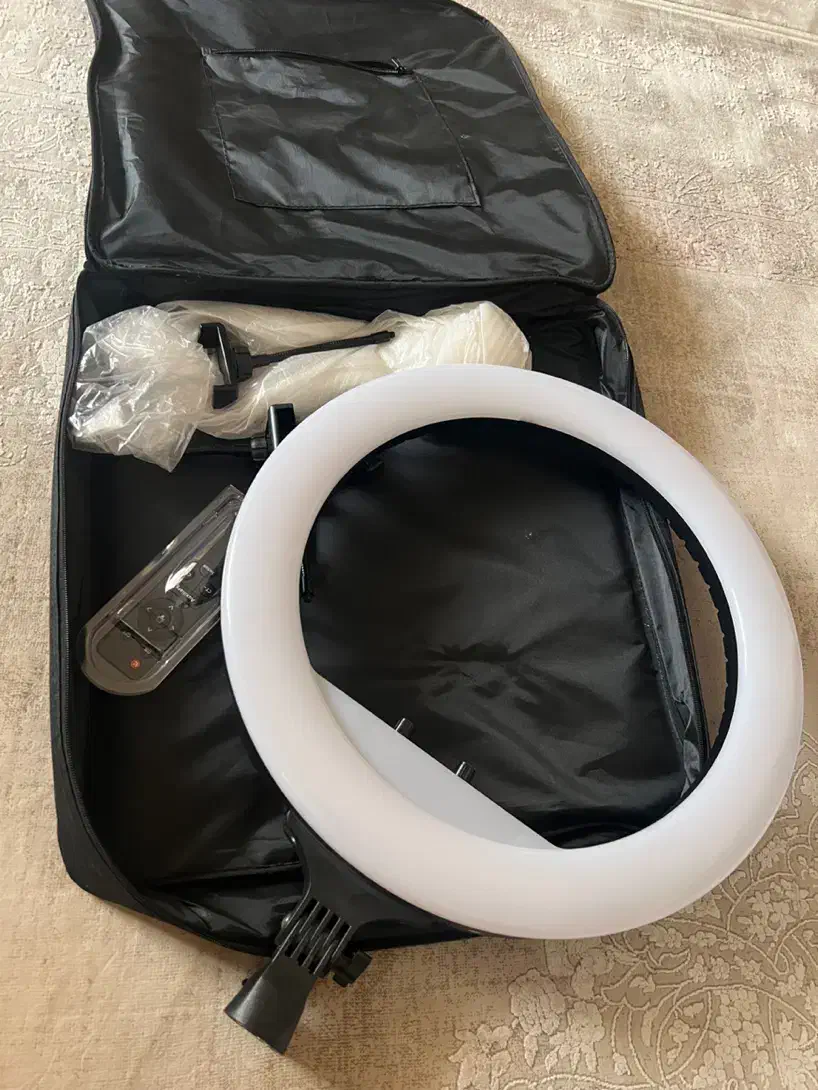 رینگ لایت زوم کن دوربین مبایل|دوربین عکاسی و فیلم‌برداری|قم, چهار مردان|دیوار