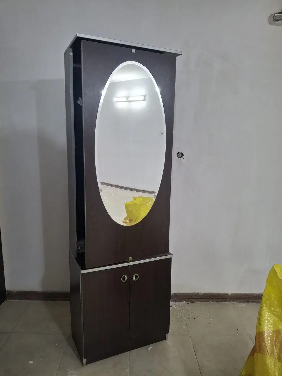 جاکفشی|جاکفشی، کمد، دراور|سمنان, |دیوار