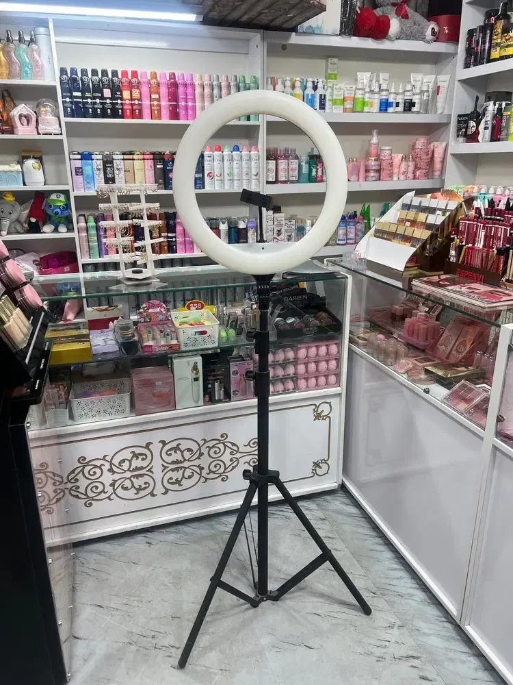 رینگ لایت|دوربین عکاسی و فیلمبرداری|مشهد, خواجه ربیع|دیوار