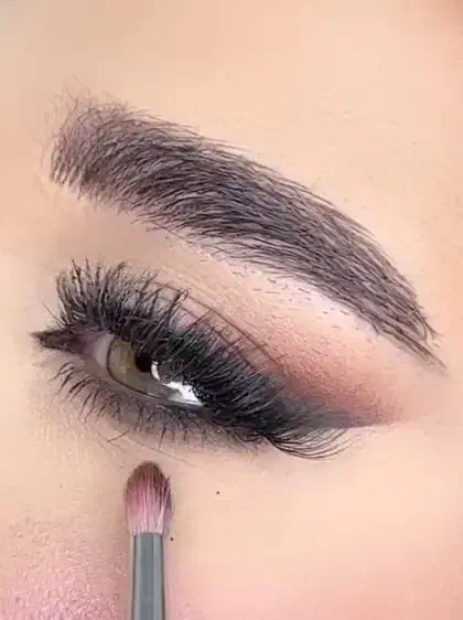 میکاپ و شینیون|خدمات آرایشگری و زیبایی|الیگودرز, |دیوار