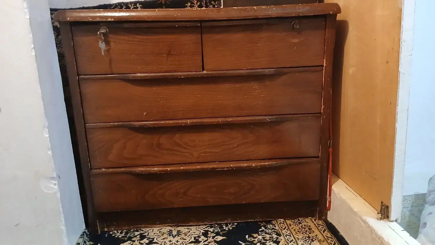 دلاور وکمد بچه|جاکفشی، کمد، دراور|نهاوند, |دیوار