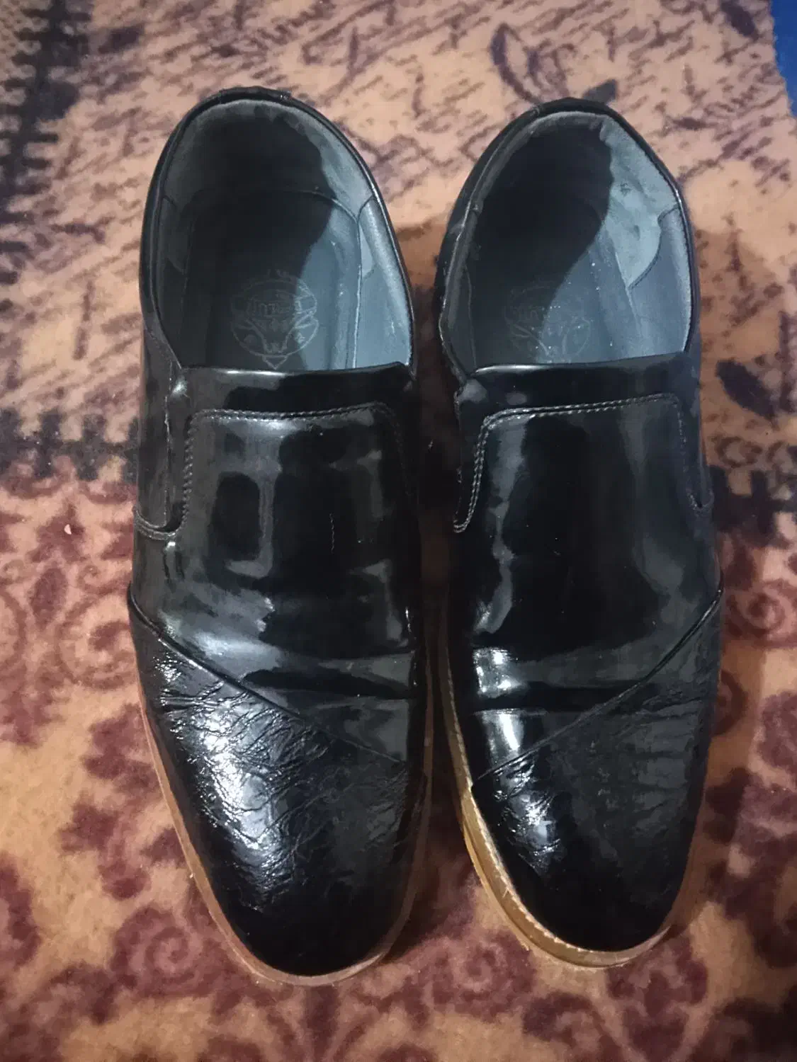 کفش مجلسی|کیف، کفش، کمربند|خاش, |دیوار