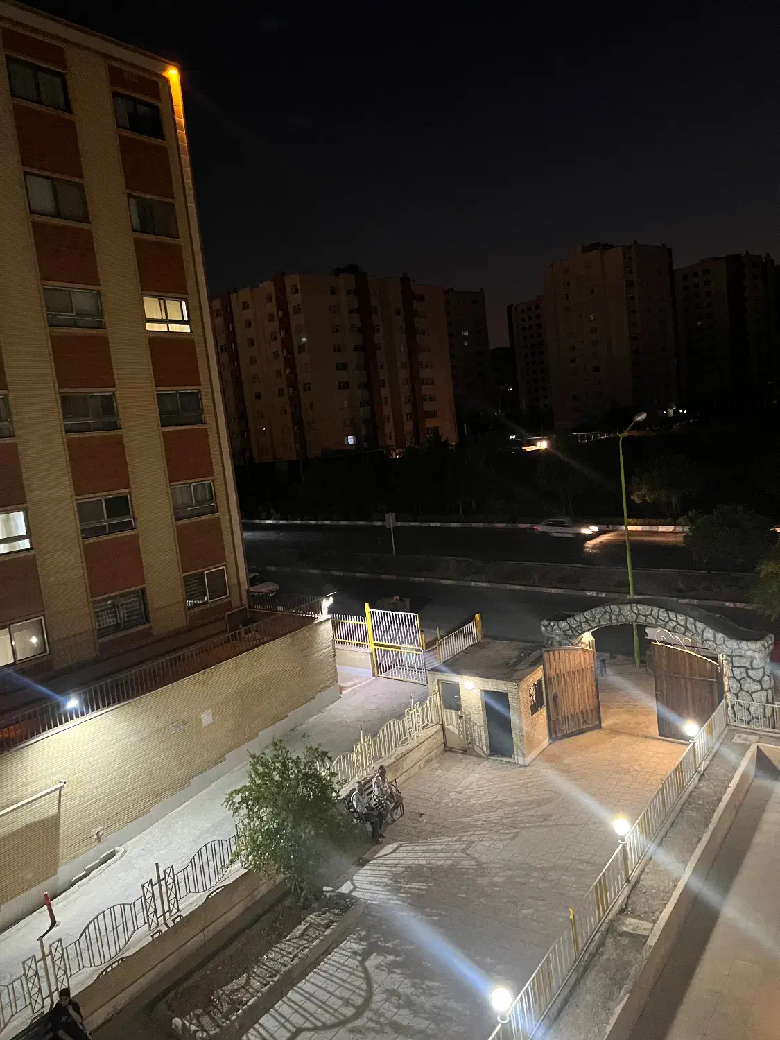 اجاره منزل|اجارهٔ خانه و ویلا|فولادشهر, B8|دیوار