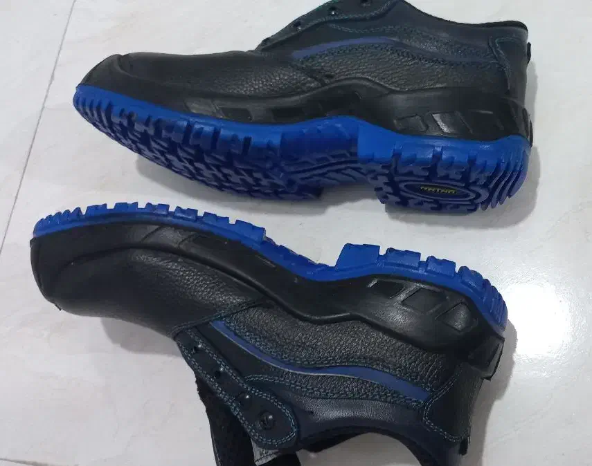 کفش ایمنی پنجه آهنی سایز ۴۲|کیف، کفش، کمربند|شاهین‌شهر, شهرک گلدیس|دیوار