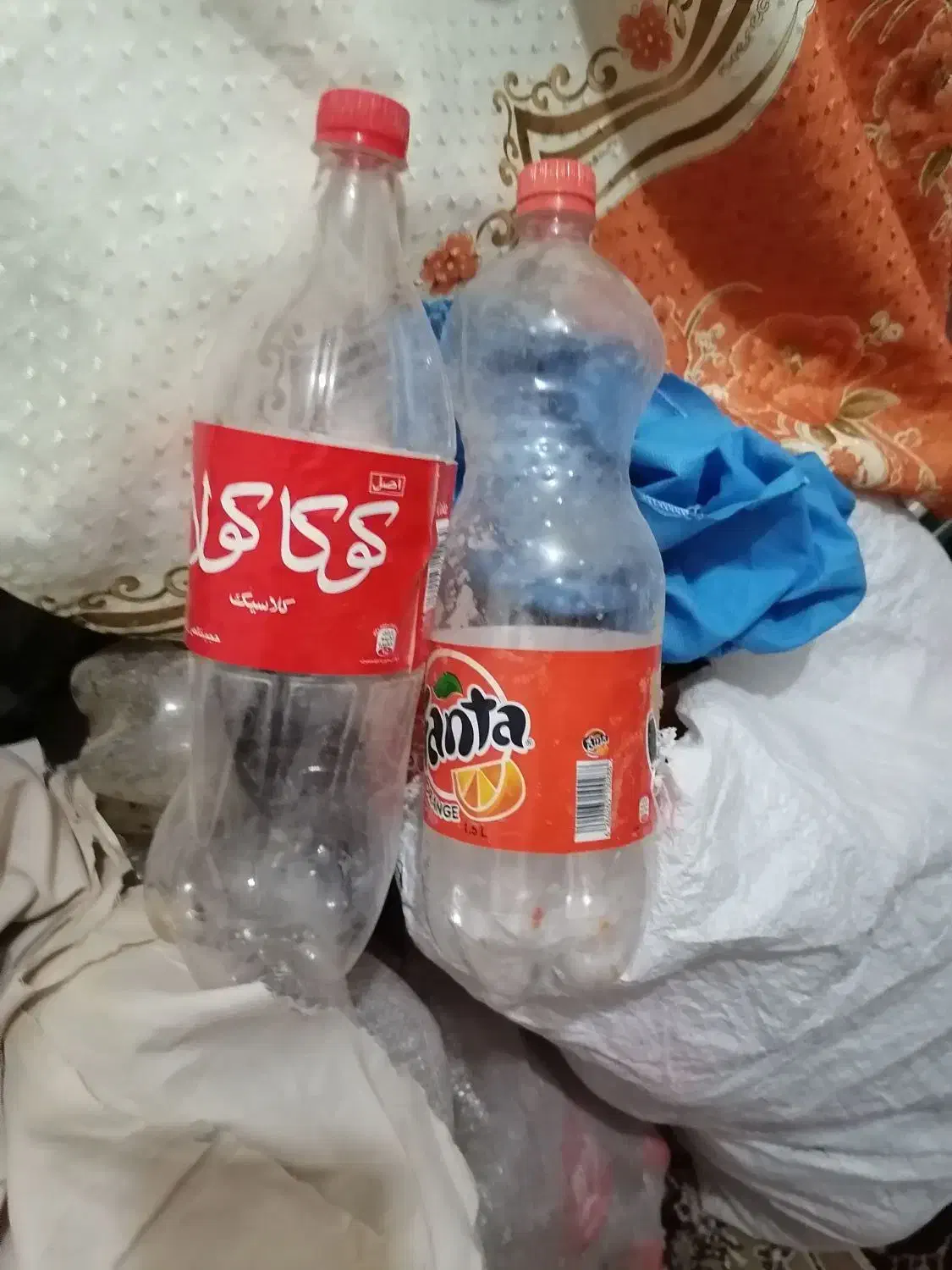 بطری|ظروف نگهدارنده، پلاستیکی، یک‌بارمصرف|زابل, |دیوار