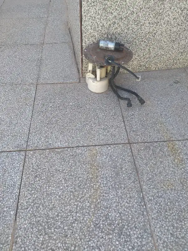 پمپ بنزین مغازه پیکان جک ماشین|قطعات یدکی و لوازم جانبی|رفسنجان, |دیوار