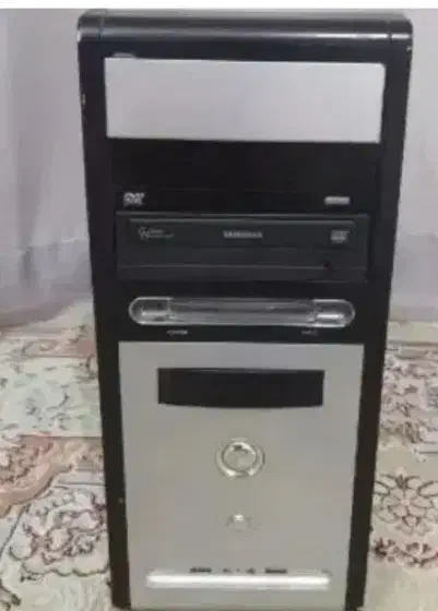 لپ تاپ هست توضیحات آگهی رو بخونین|رایانه همراه|مشهد, شهرآرا|دیوار