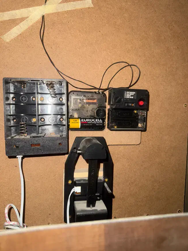 ساعت ایستاده چوبی برند والتر|ساعت دیواری و تزئینی|همدان, |دیوار