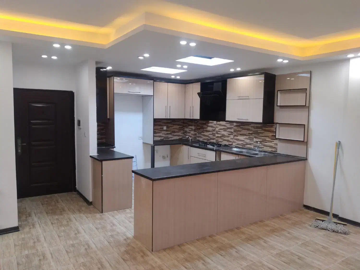 ۷ واحد اپارتمان یکجا فروش جهت ساختمان پزشکان|فروش دفتر کار، اتاق اداری، مطب|پردیس, فاز ۴|دیوار