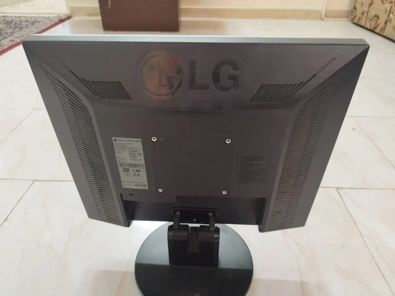 مانیتور ۱۹ اینچ LG|قطعات و لوازم جانبی رایانه|تهران, جوادیه|دیوار