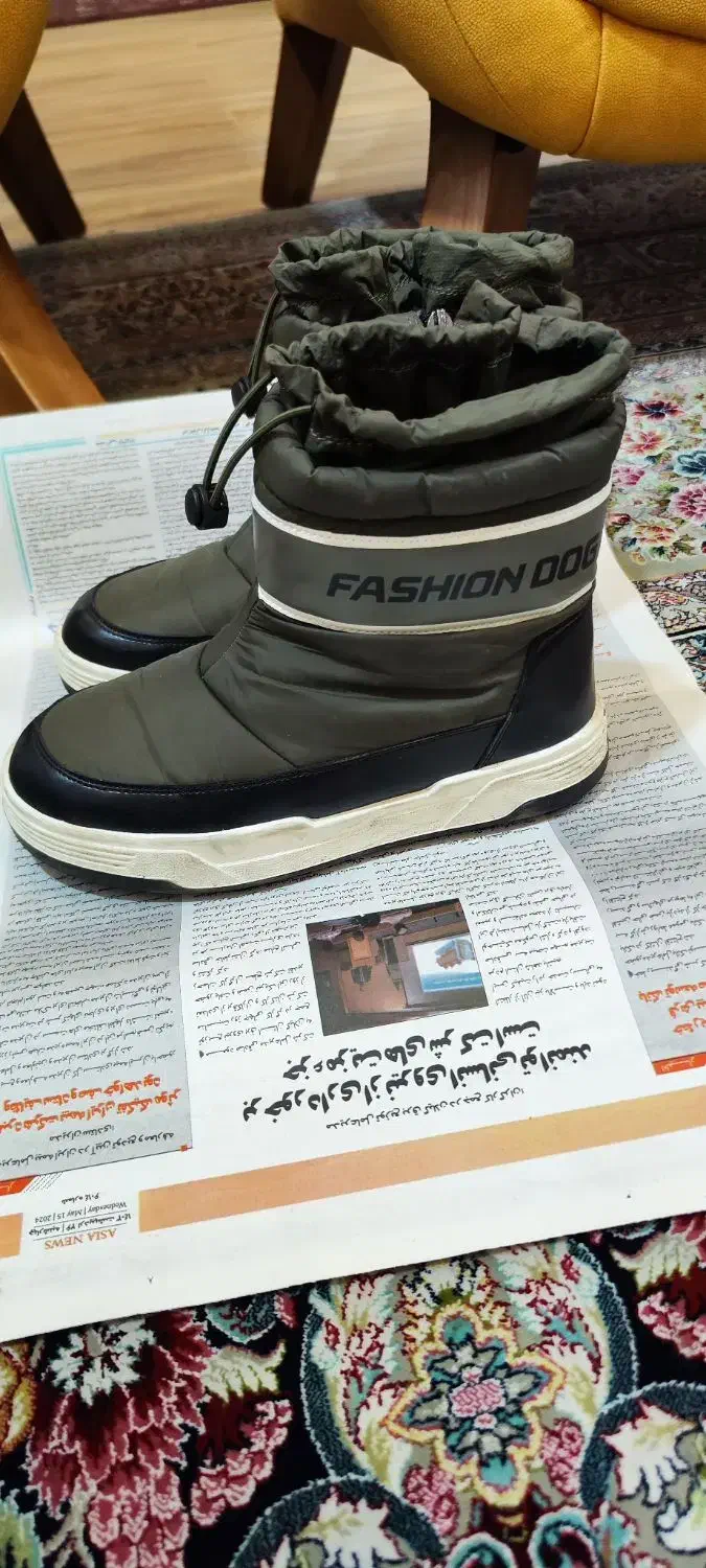 کفش زمستانی|کیف، کفش، کمربند|رشت, بوسار|دیوار