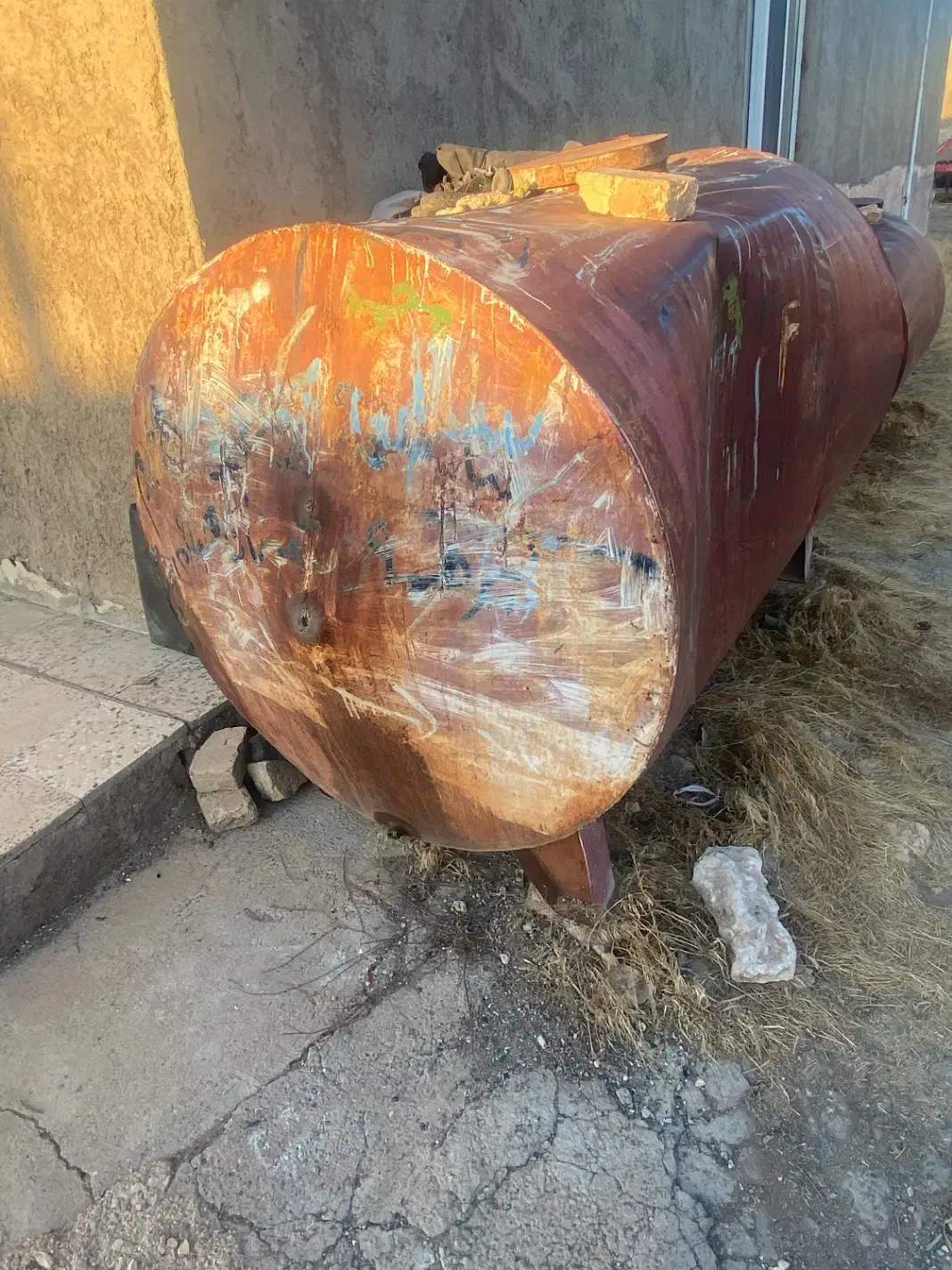 تانکر|مصالح و تجهیزات ساختمان|دوتپه, |دیوار