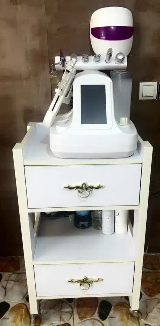 فروش توافقی وسایل آرایشگاهی درحد نو|آرایشگاه و سالن‌های زیبایی|بندر امام خمینی, |دیوار