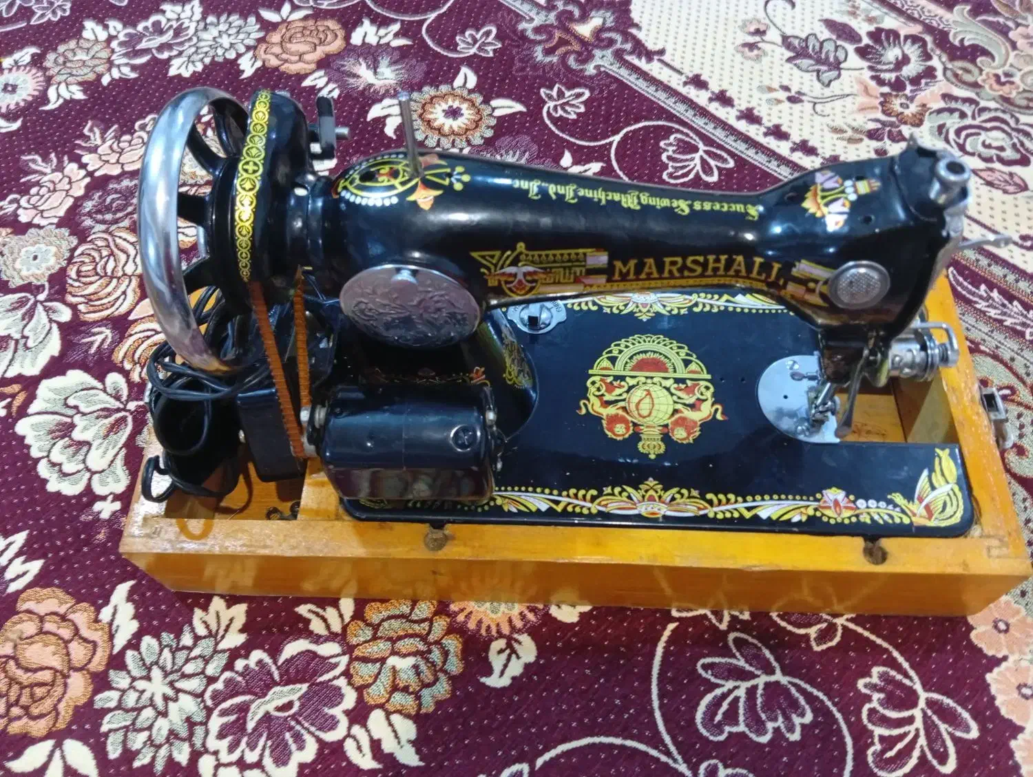 چرخ خیاطی دینام دار|چرخ خیاطی و ریسندگی|مراغه, |دیوار