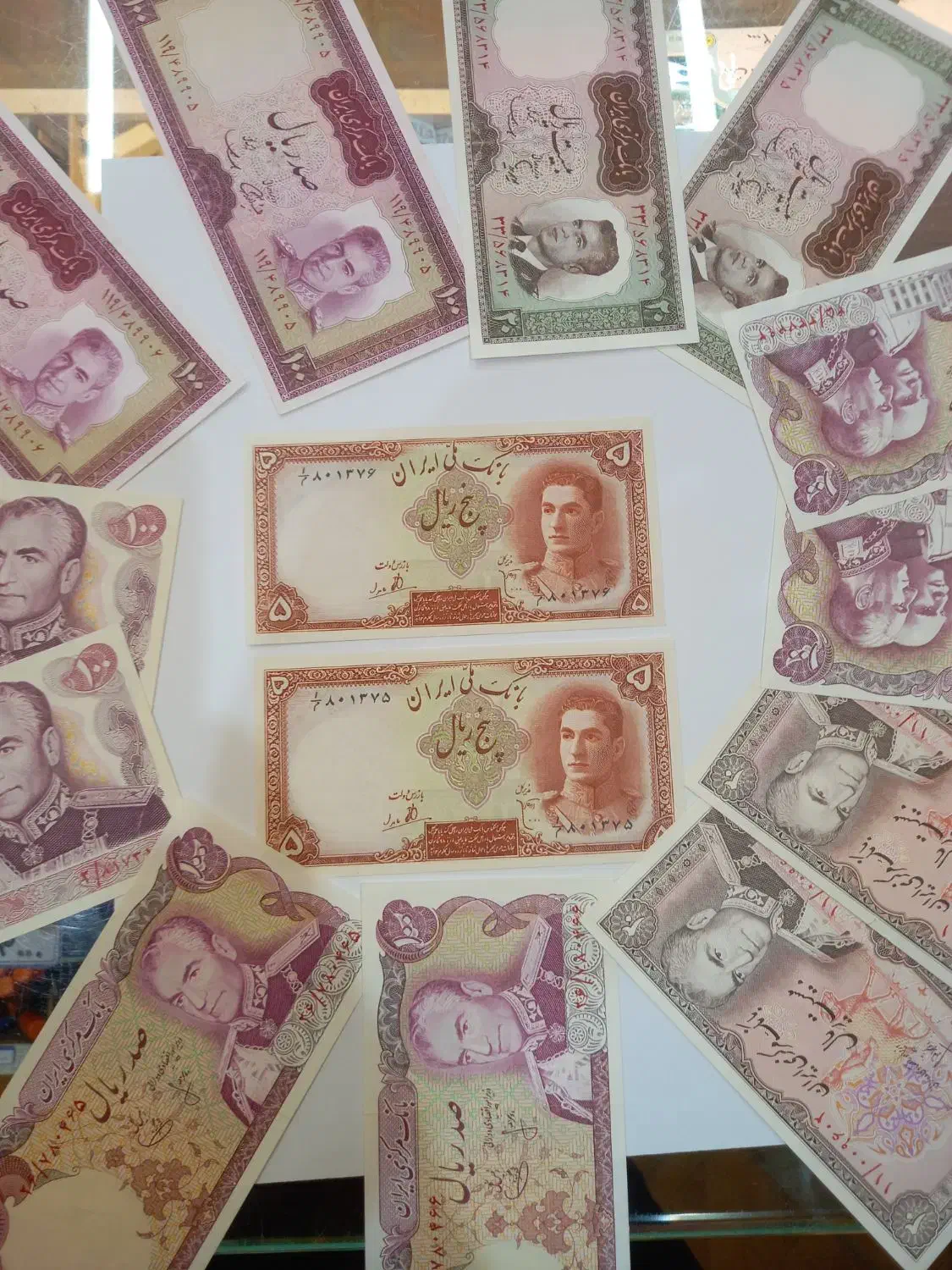 ۵ ریالی|کلکسیون سکه، تمبر، اسکناس|کاشان, طالقانی|دیوار