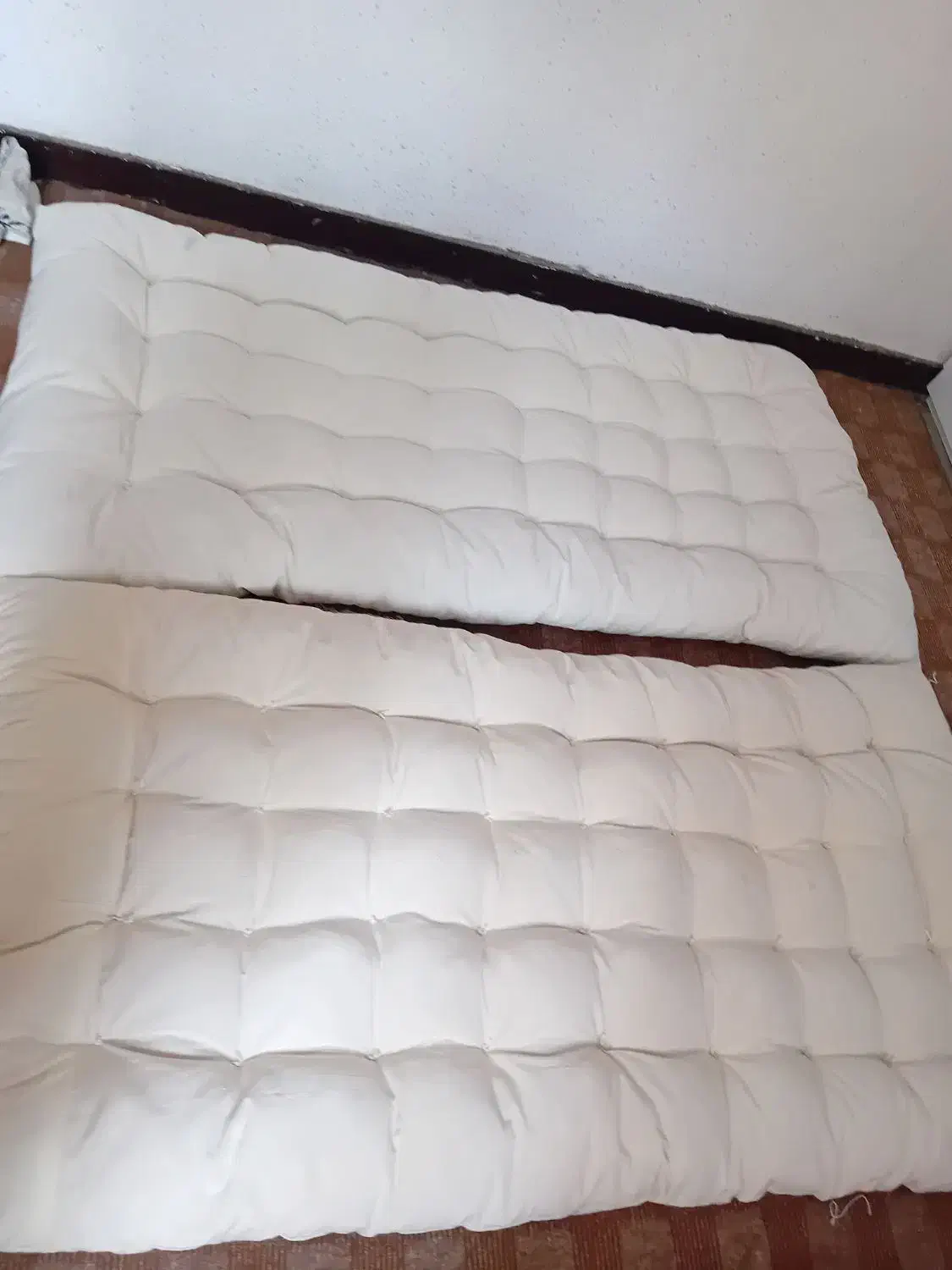 تشک ولحاف نو فروشی|رختخواب، بالش، پتو|تالش, هشتپر|دیوار