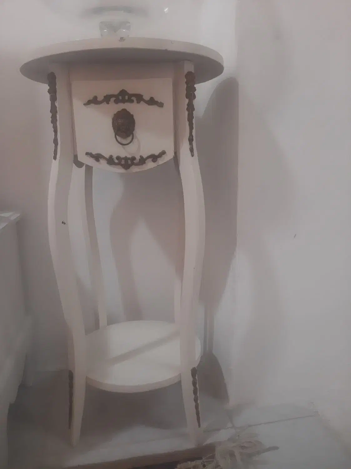 میز تلفن و تنگ تراریوم|میز تلفن|بندر انزلی, امامزاده|دیوار