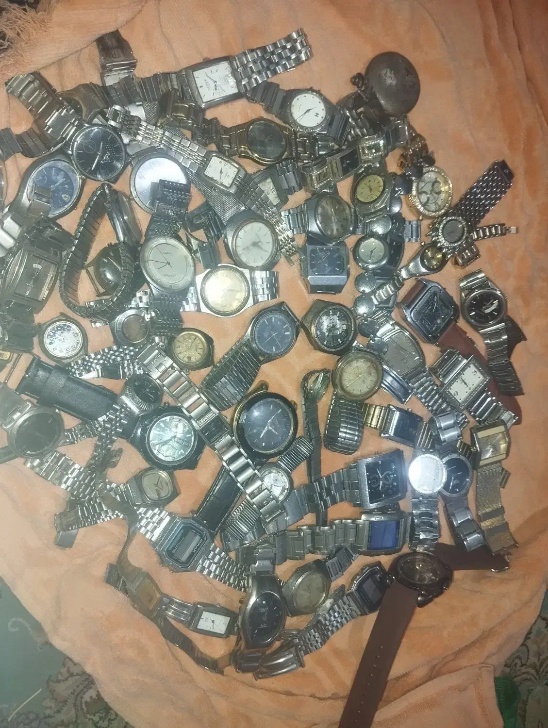 ساعت مچی عطیه|ساعت|پاکدشت, پاکدشت (مامازند)|دیوار