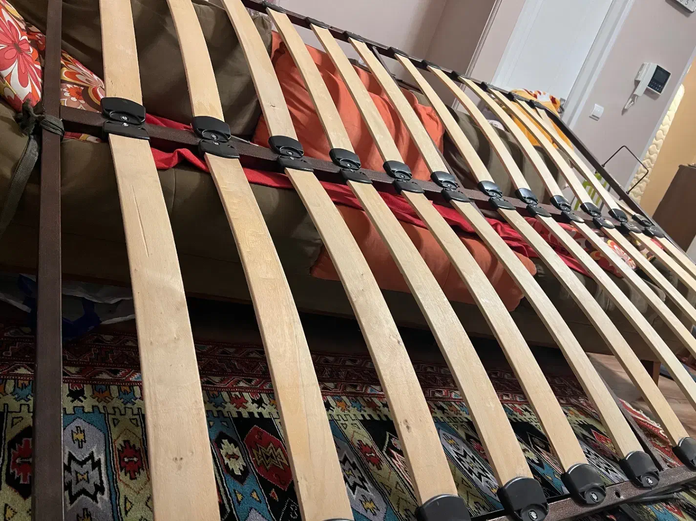 تخت دونفره تمام چوب برند آکاساAcasa با تشک خوشخواب|تخت و سرویس خواب|گنبد کاووس, |دیوار