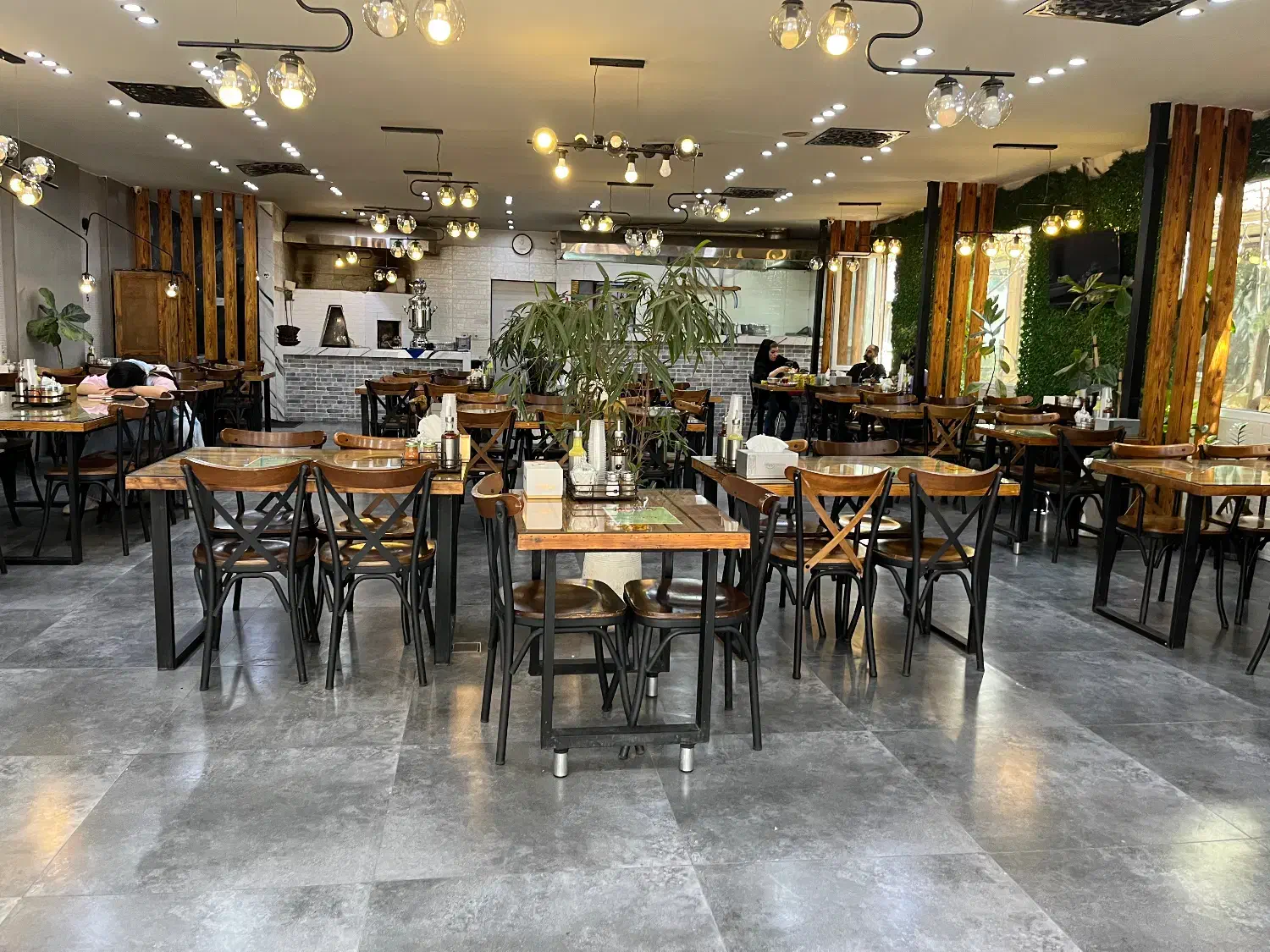 به یک نفر شاطر آقا نیازمندیم|استخدام خدمات فروشگاه و رستوران|شهریار, شهریار|دیوار