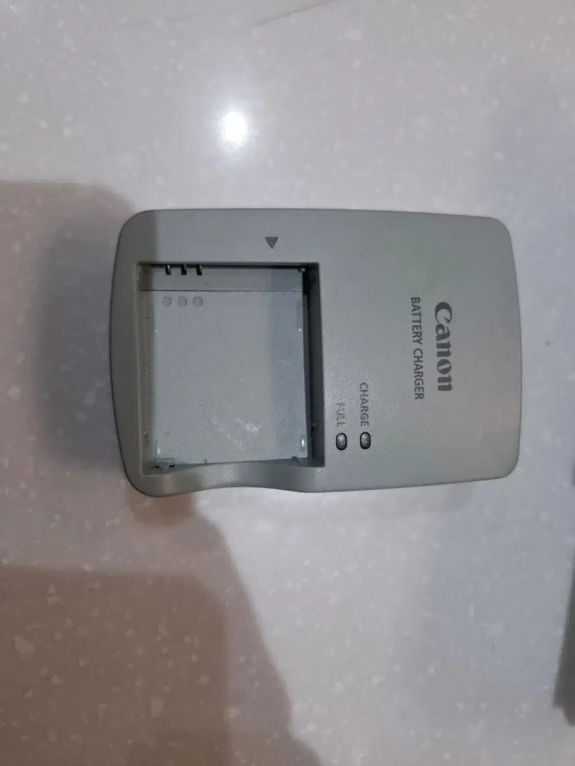 شارژر دوربین canon|دوربین عکاسی و فیلم‌برداری|بندرعباس, |دیوار