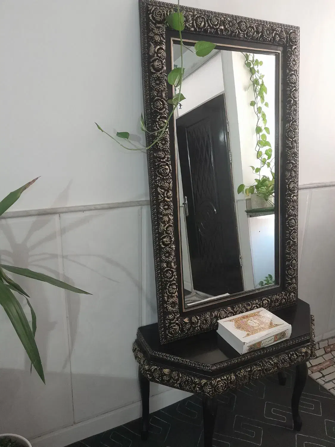 اینه قدی|آینه|قم, شهر قائم|دیوار