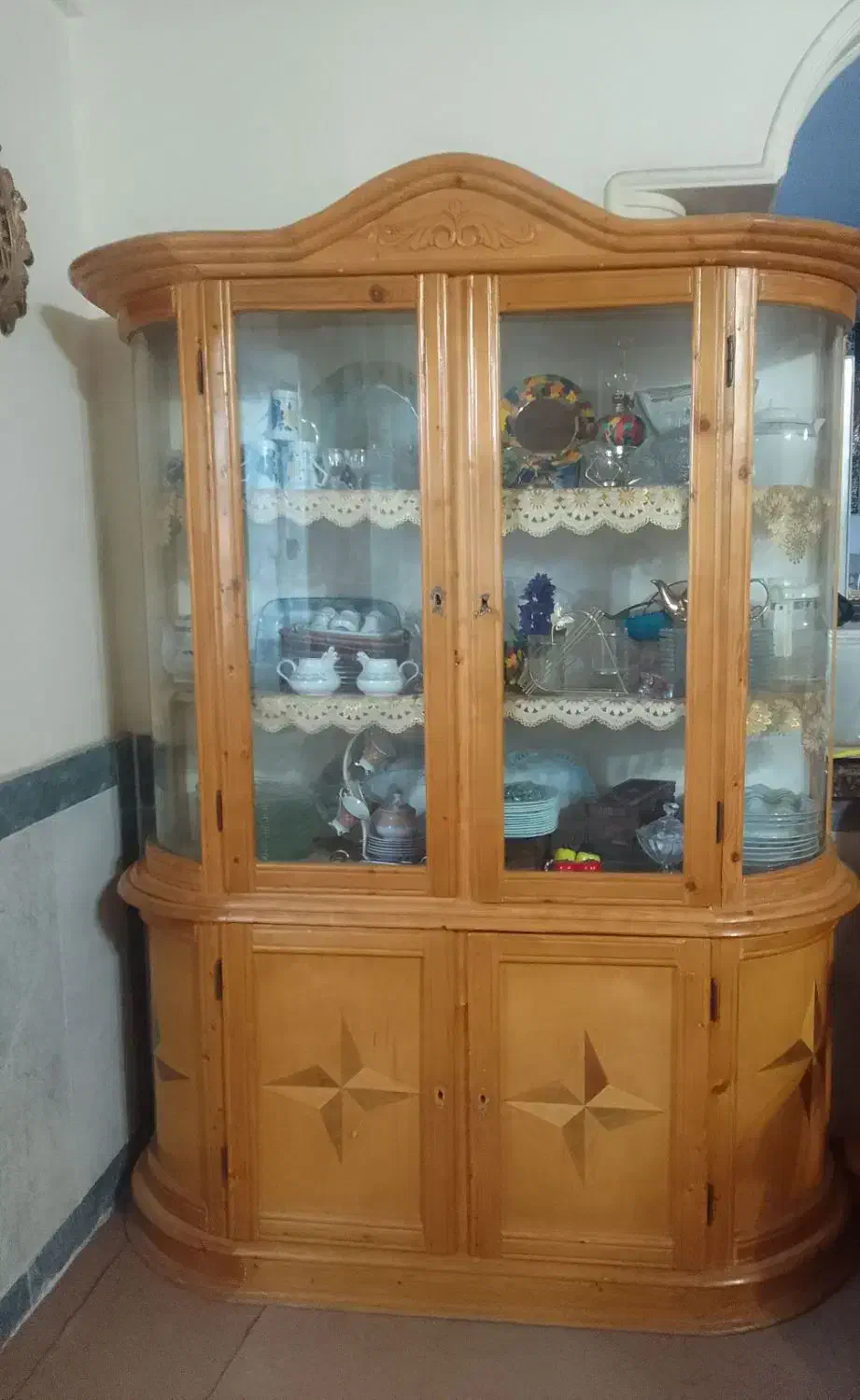 بوفه شیشه ای بزرگ و زیر تلویزیونی|میز تلویزیون|گرگان, |دیوار