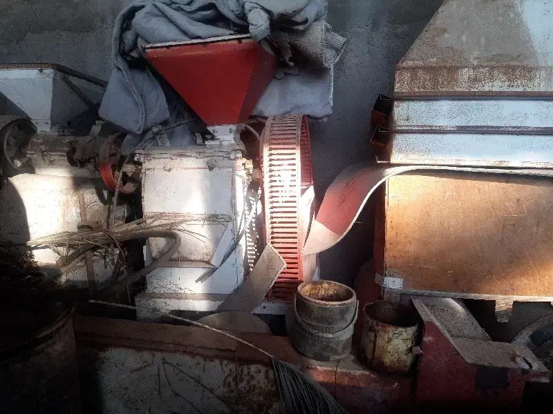 برنج کوبی|ابزارآلات|اهواز, کمپلو شمالی|دیوار