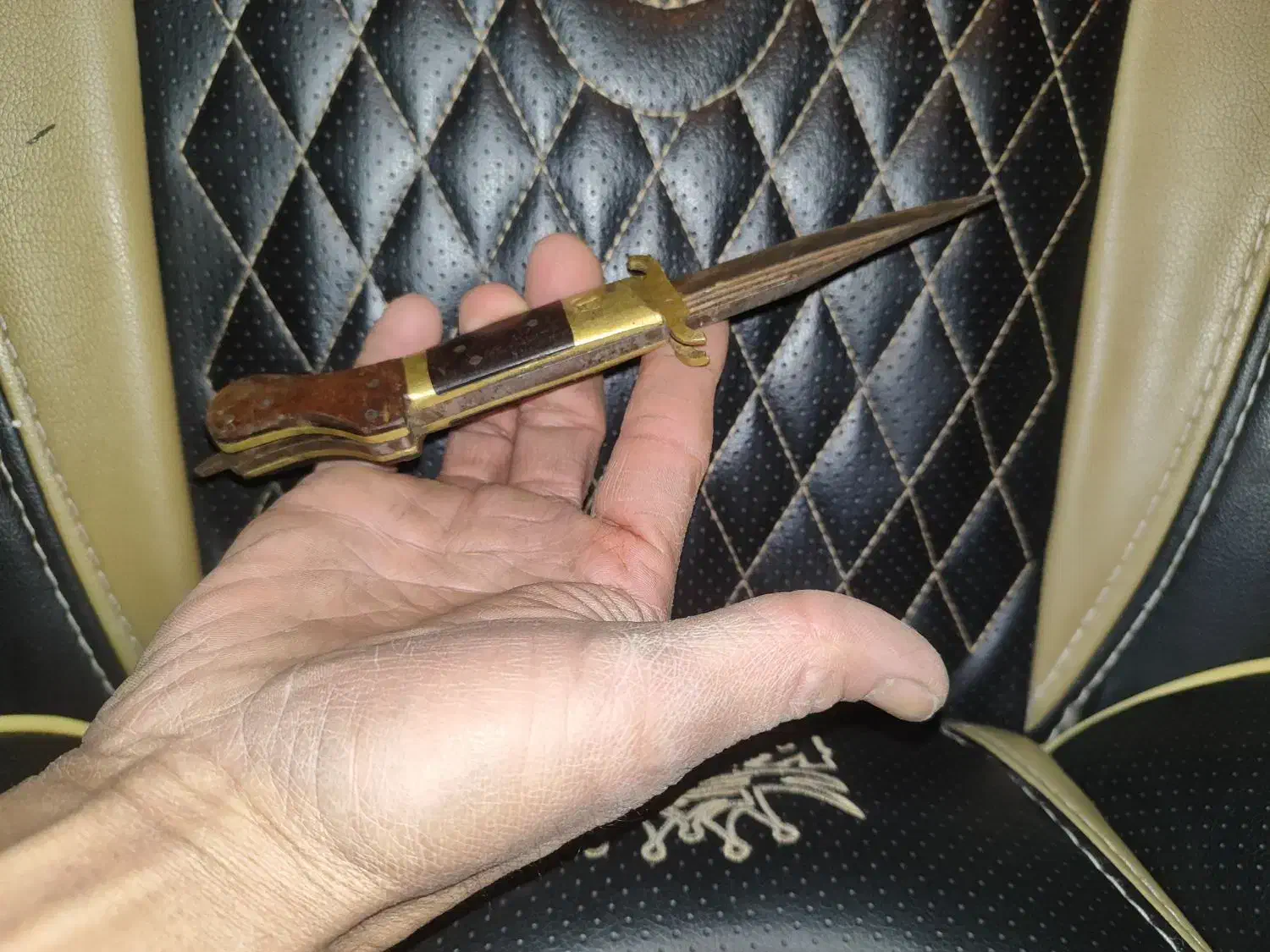 چاقو تزئینی خوشدست.دوتاقفس پرنده|کلکسیون و سرگرمی|مشهد, نیزه|دیوار