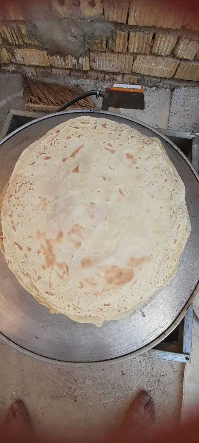 پخت نان تیری محلی ونان شیرین خانگی|خوردنی و آشامیدنی|شیراز, شریف‌آباد|دیوار