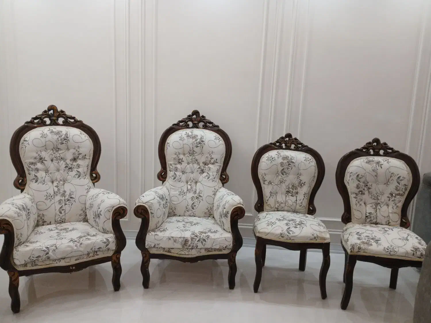 مبل سلطنتی 9 نفره چوب گردو|مبلمان خانگی و میز عسلی|تربتحیدریه, منصوریه|دیوار