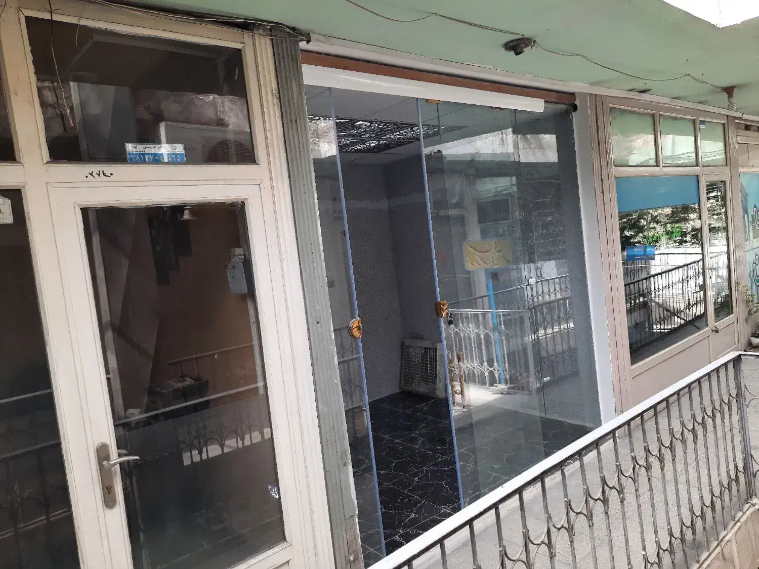 اجاره مغازه 4راه بانک پاساژ عدالت طبقه 2|اجارهٔ مغازه و غرفه|خرمآباد, |دیوار