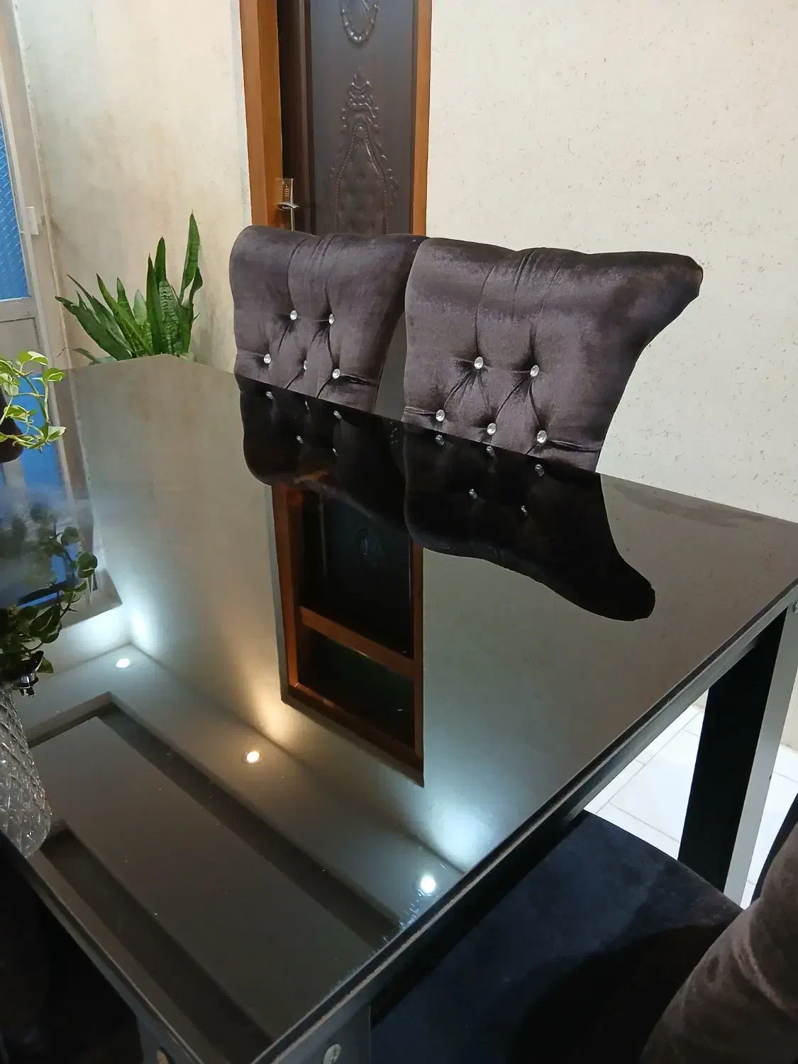 میز ناهارخوری درحد نو ۶ نفره|میز و صندلی غذاخوری|بندر انزلی, سوسر|دیوار