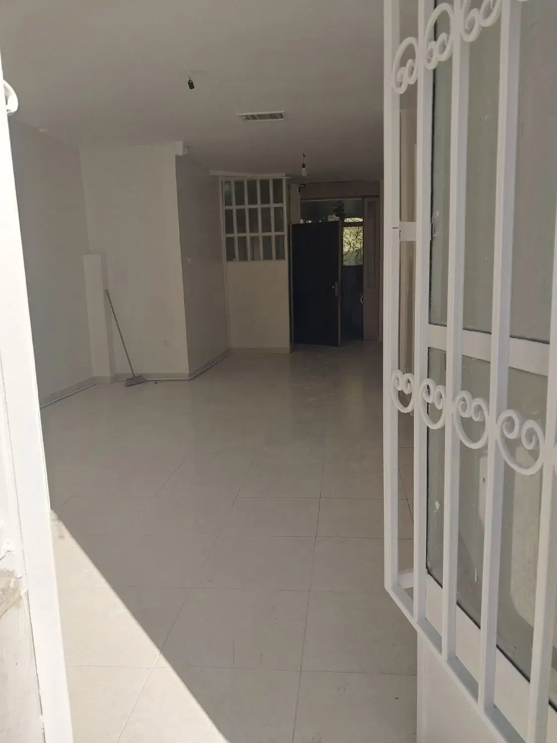 بالای اتریش حیاط دار